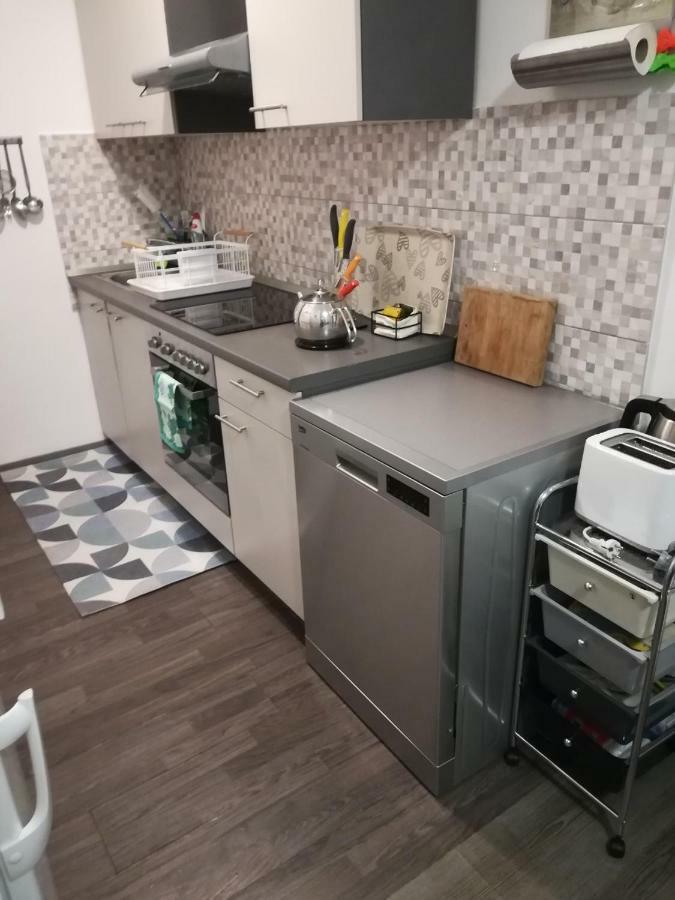 Апартаменты Fortuna Rajna Apartman Сплит Экстерьер фото