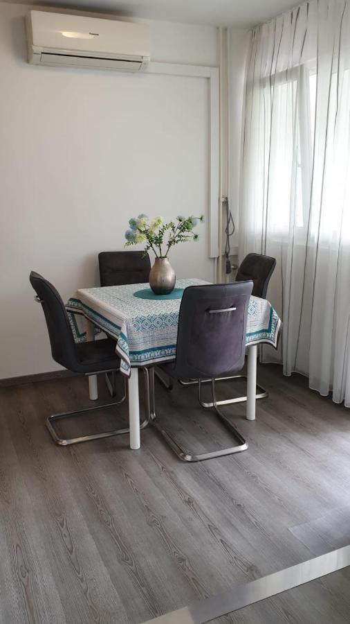 Апартаменты Fortuna Rajna Apartman Сплит Экстерьер фото